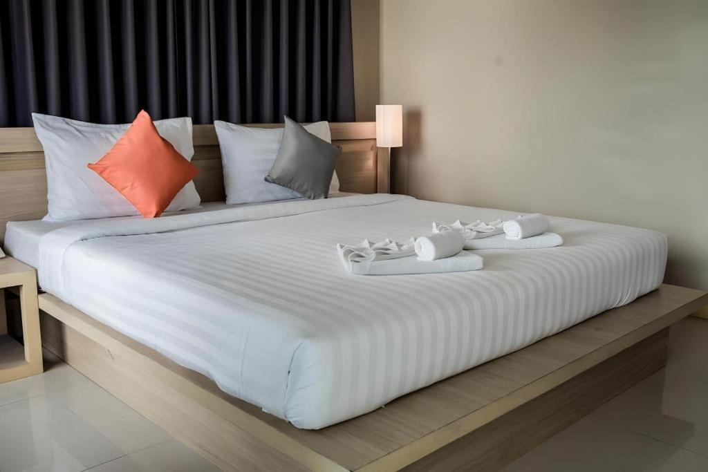 Chinotel - SHA Plus Phuket Exterior foto