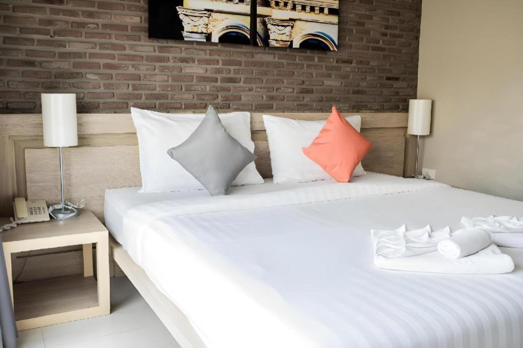 Chinotel - SHA Plus Phuket Exterior foto